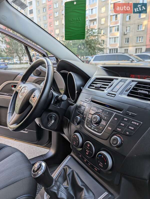 Мінівен Mazda 5 2012 в Чернігові