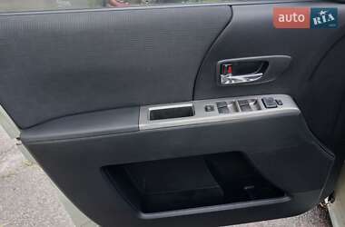 Мінівен Mazda 5 2009 в  фото 42 Мінівен Mazda 5 2009 в