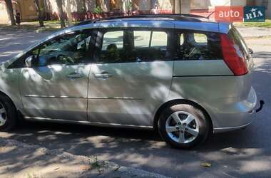 Минивэн Mazda 5 2006 в 