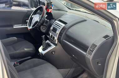 Минивэн Mazda 5 2006 в 
