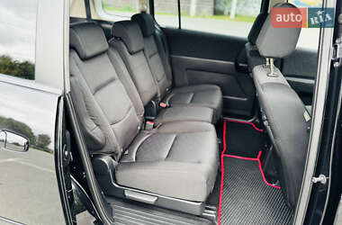 Минивэн Mazda 5 2009 в 