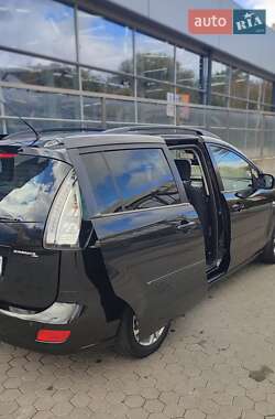 Минивэн Mazda 5 2009 в Луцке