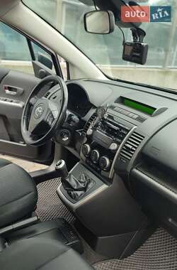 Минивэн Mazda 5 2009 в Луцке