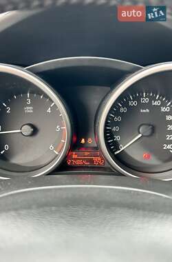 Минивэн Mazda 5 2011 в 