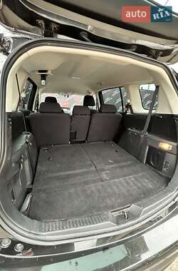 Минивэн Mazda 5 2011 в 