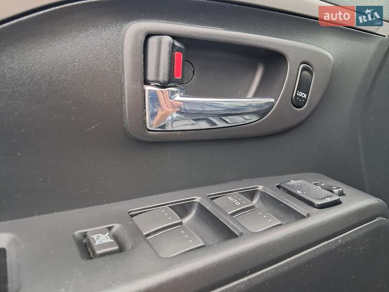 Минивэн Mazda 5 2011 в Киеве фото 40 Минивэн Mazda 5 2011 в Киеве