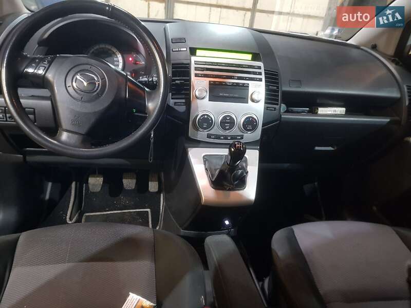 Минивэн Mazda 5 2006 в Киеве