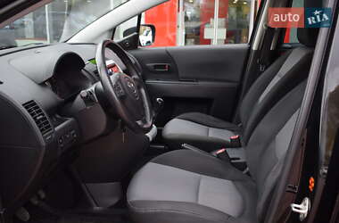 Мінівен Mazda 5 2008 в  фото 11 Мінівен Mazda 5 2008 в
