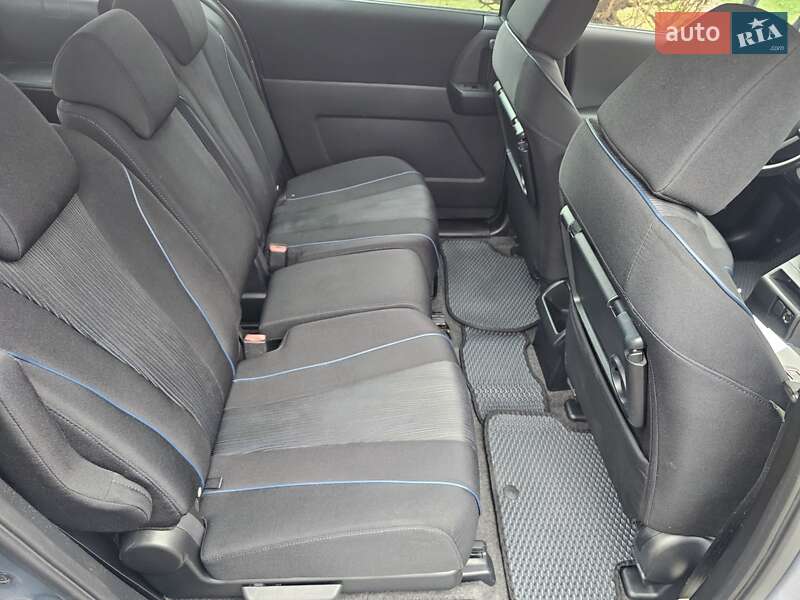 Минивэн Mazda 5 2010 в Мукачево