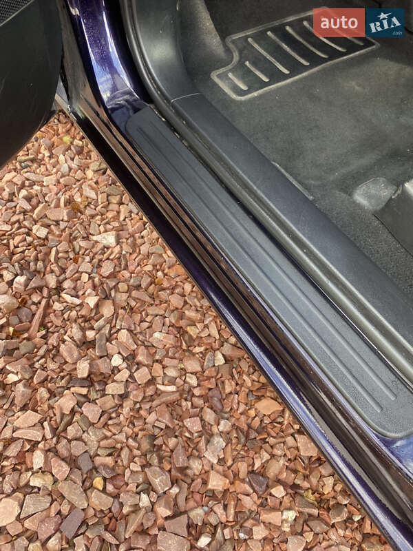 Минивэн Mazda 5 2007 в Киеве