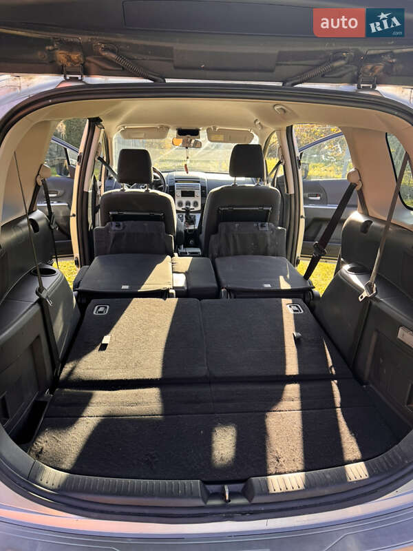 Минивэн Mazda 5 2006 в Косове фото 20 Минивэн Mazda 5 2006 в Косове