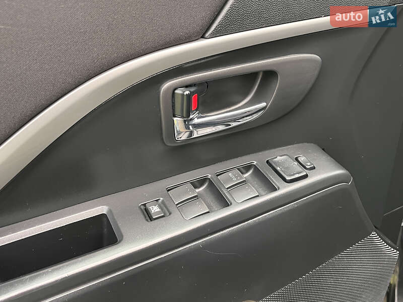 Минивэн Mazda 5 2010 в Киеве фото 60 Минивэн Mazda 5 2010 в Киеве