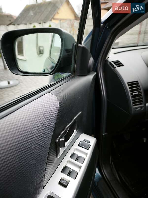 Минивэн Mazda 5 2005 в Кривом Роге