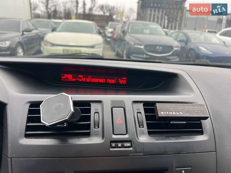 Минивэн Mazda 5 2012 в Ивано-Франковске