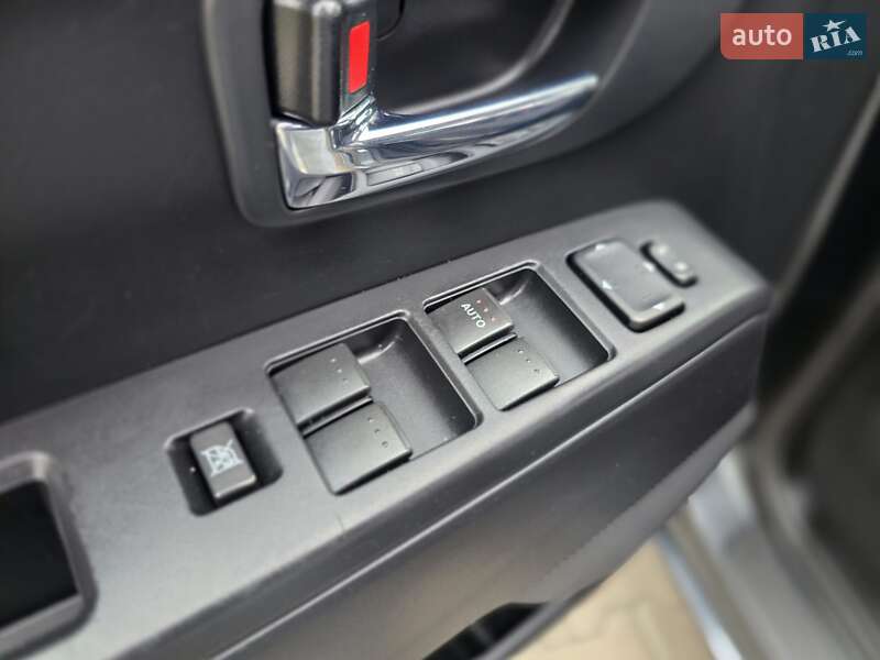 Минивэн Mazda 5 2011 в Луцке