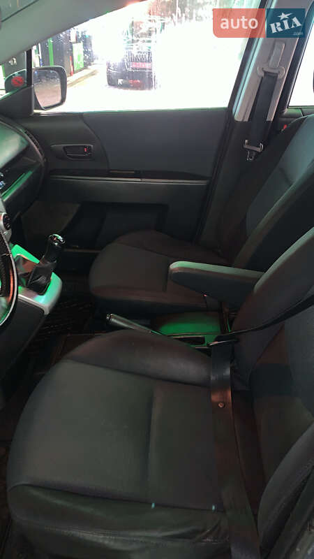 Мінівен Mazda 5 2006 в Луцьку