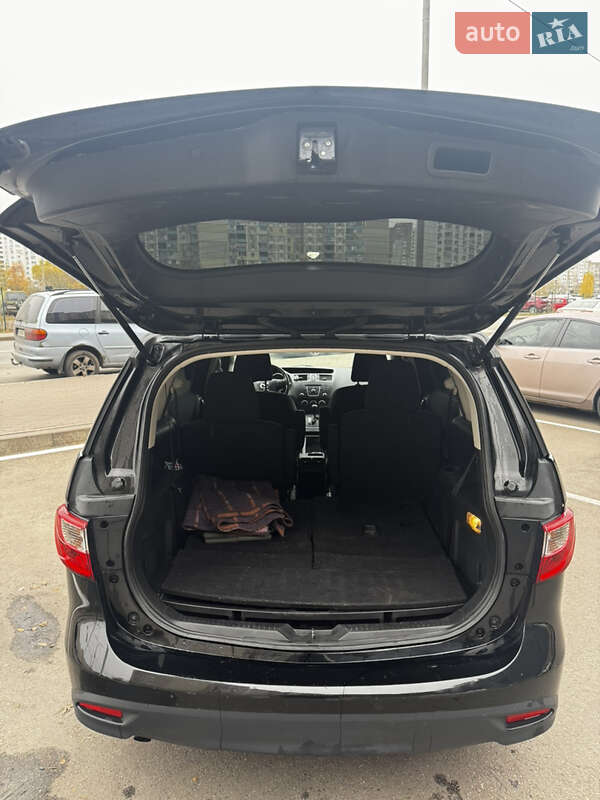 Мінівен Mazda 5 2011 в Києві