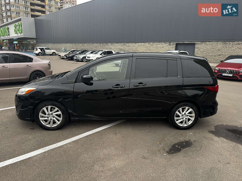 Мінівен Mazda 5 2011 в Києві