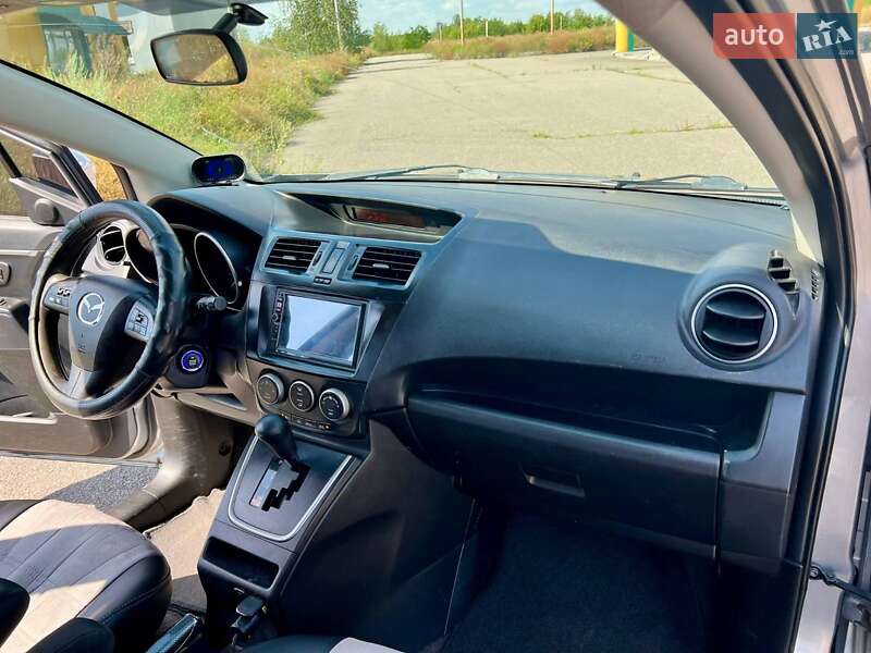 Мінівен Mazda 5 2014 в Горішніх Плавнях