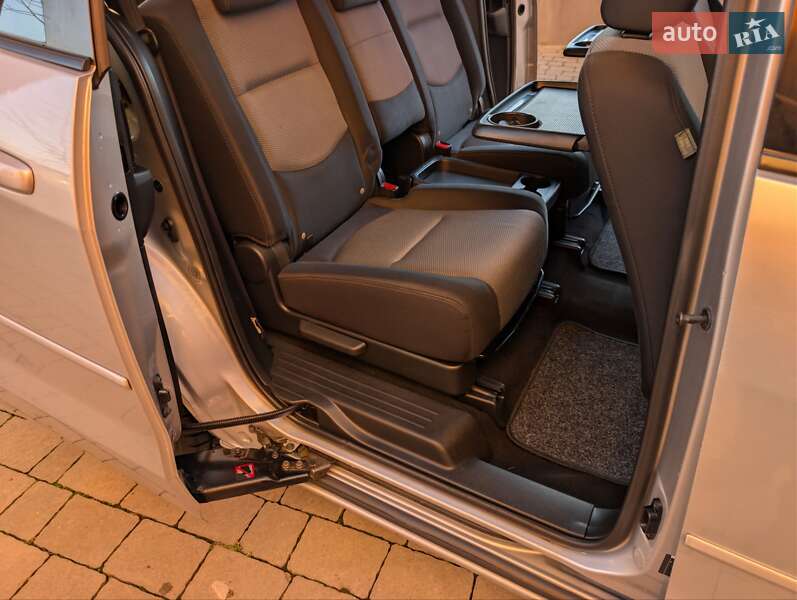 Мінівен Mazda 5 2006 в Івано-Франківську