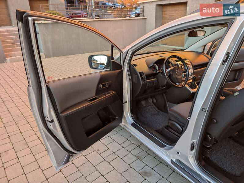 Мінівен Mazda 5 2006 в Івано-Франківську