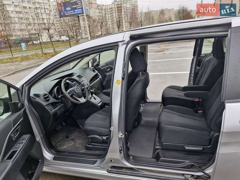 Минивэн Mazda 5 2015 в Киеве