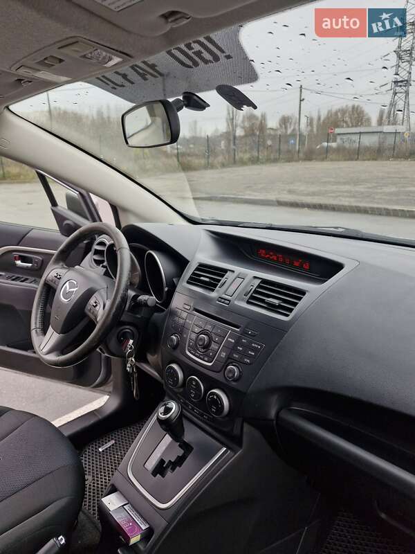 Минивэн Mazda 5 2015 в Киеве
