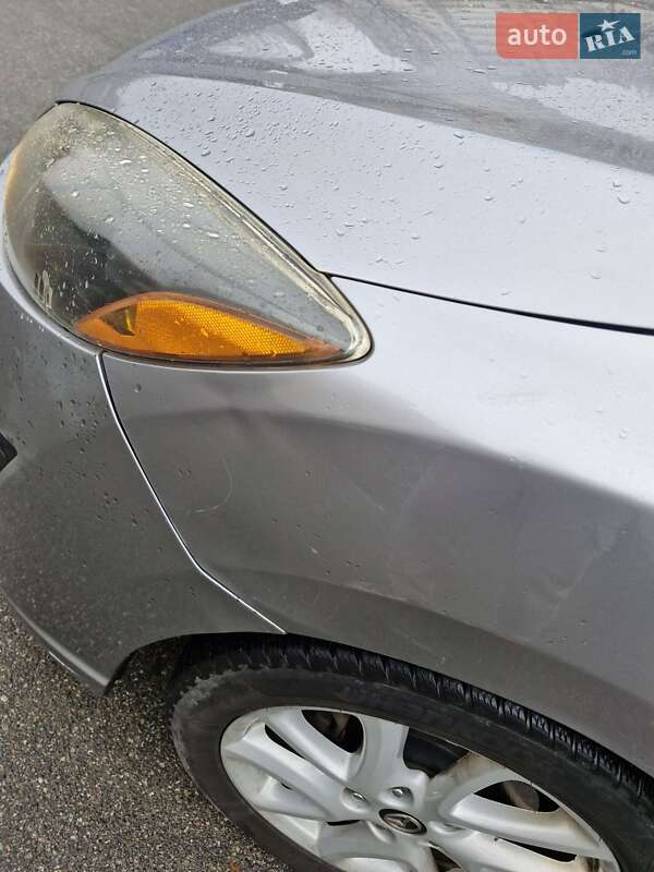 Минивэн Mazda 5 2015 в Киеве