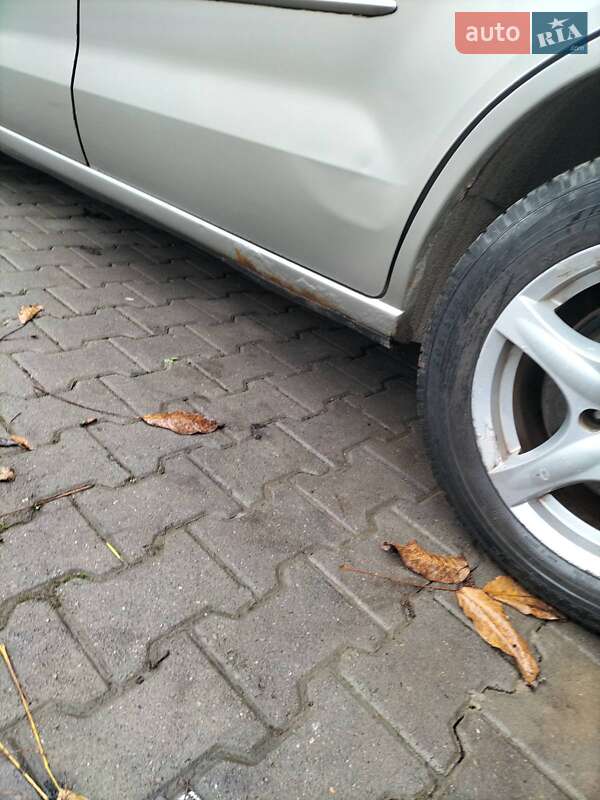 Минивэн Mazda 5 2005 в Черновцах