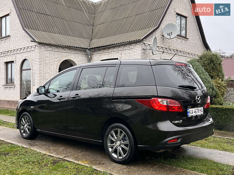 Минивэн Mazda 5 2010 в Киеве