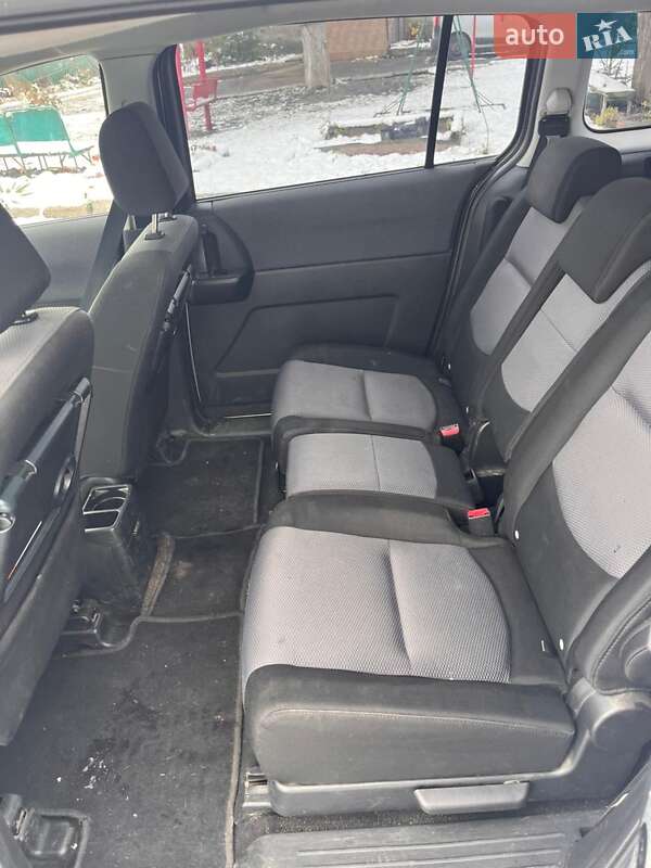 Минивэн Mazda 5 2006 в Луцке