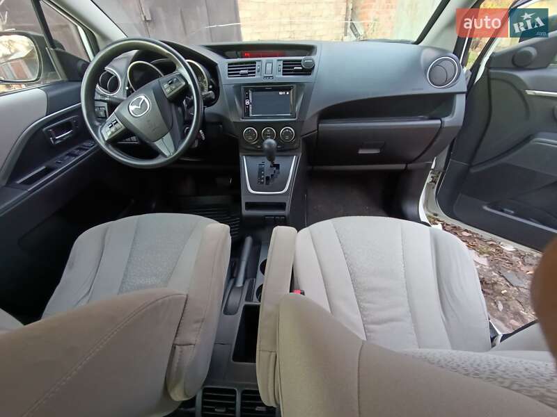 Мінівен Mazda 5 2010 в Києві