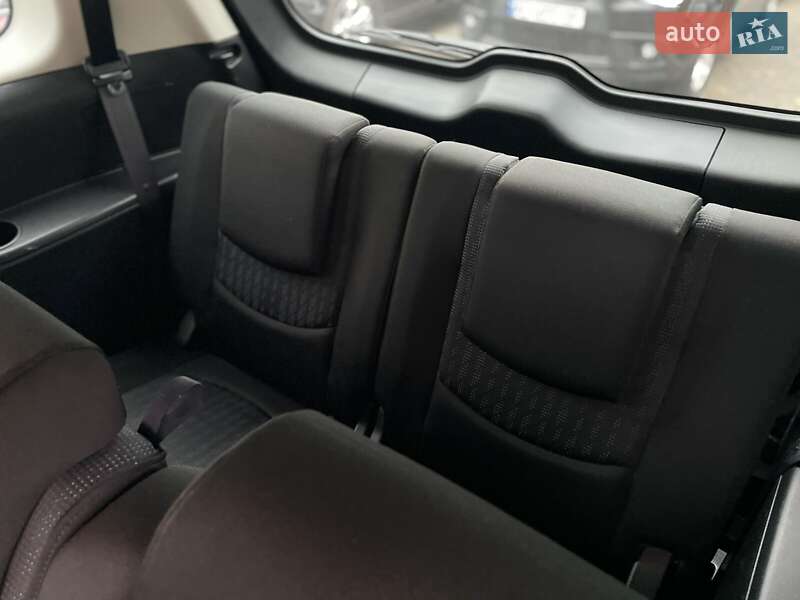 Мінівен Mazda 5 2010 в Дніпрі фото 21 Мінівен Mazda 5 2010 в Дніпрі