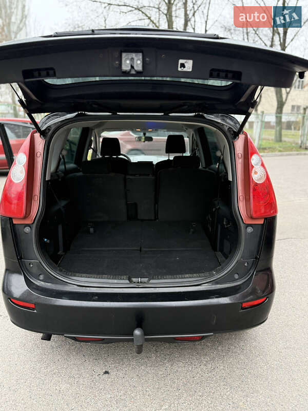 Минивэн Mazda 5 2006 в Киеве фото 15 Минивэн Mazda 5 2006 в Киеве