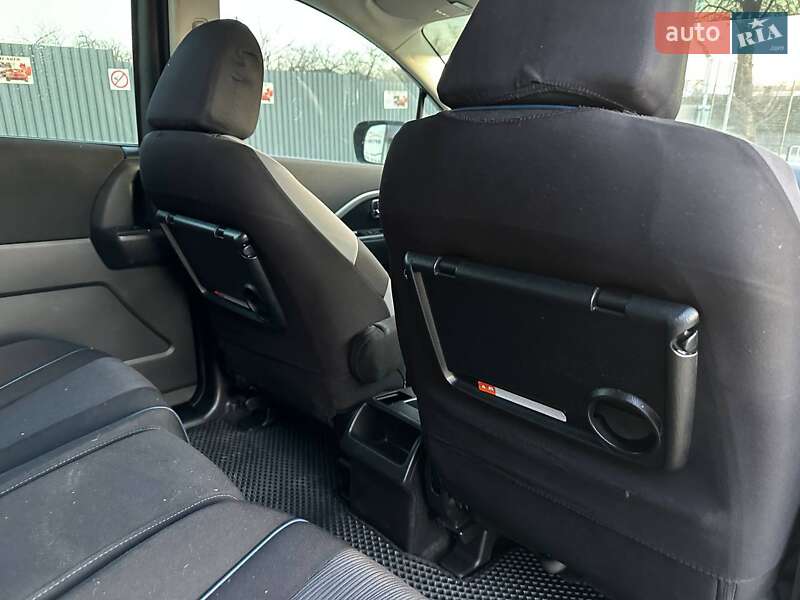 Минивэн Mazda 5 2011 в Львове