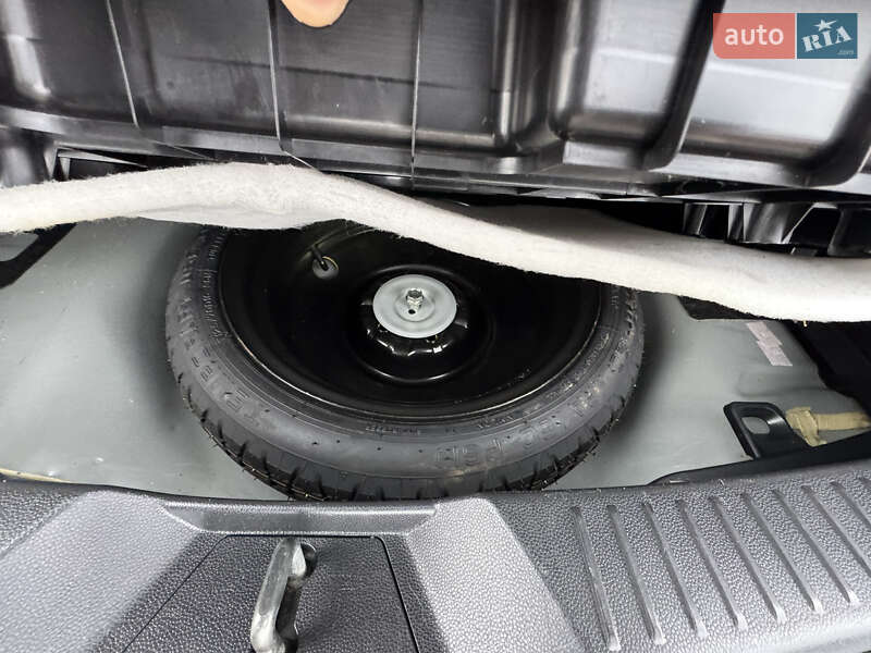 Минивэн Mazda 5 2011 в Киеве фото 26 Минивэн Mazda 5 2011 в Киеве