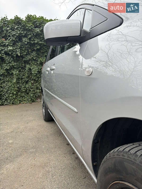 Минивэн Mazda 5 2006 в Одессе