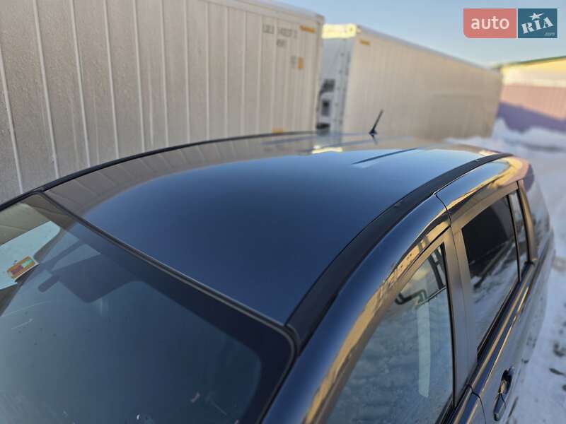 Минивэн Mazda 5 2011 в Луцке