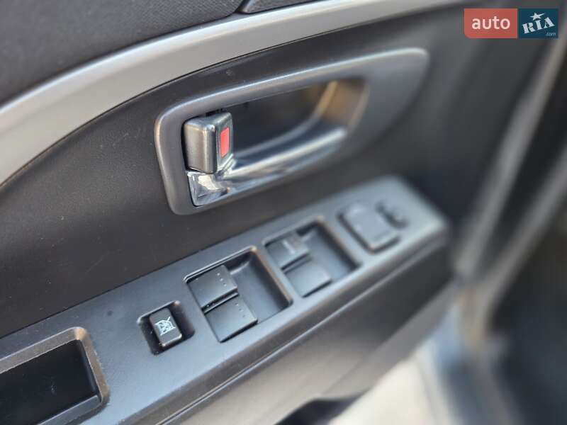 Минивэн Mazda 5 2011 в Луцке