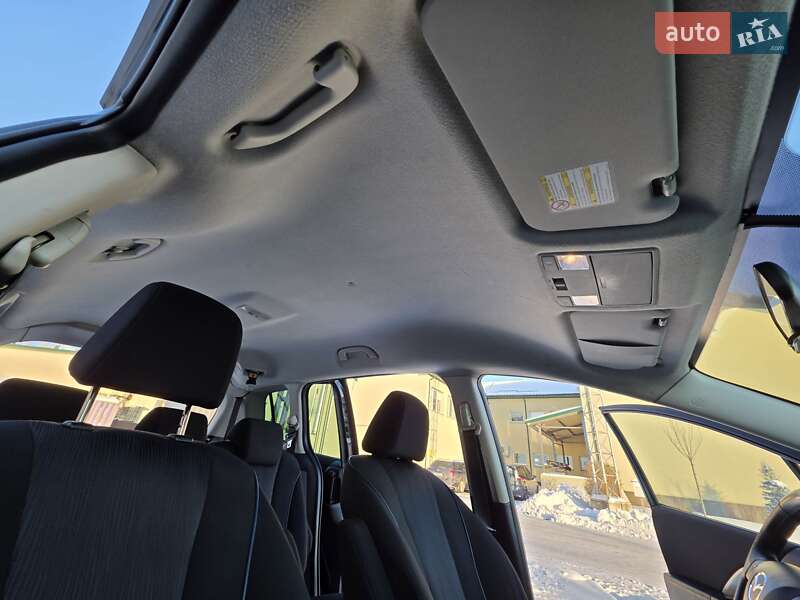 Минивэн Mazda 5 2011 в Луцке