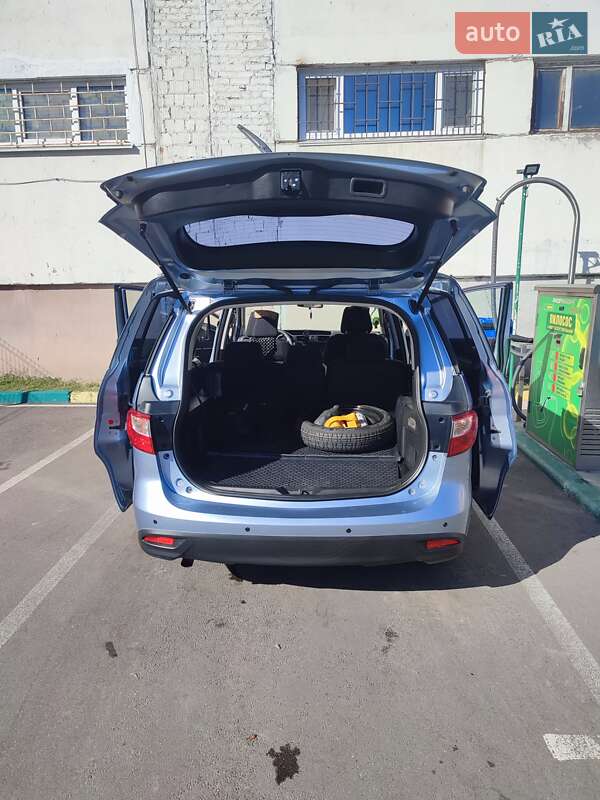 Минивэн Mazda 5 2012 в Киеве фото 41 Минивэн Mazda 5 2012 в Киеве