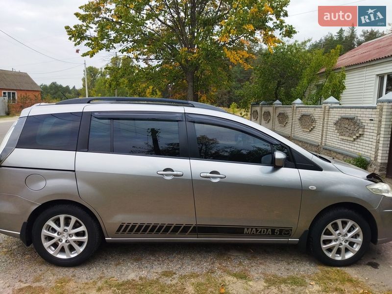 Минивэн Mazda 5 2010 в Ахтырке