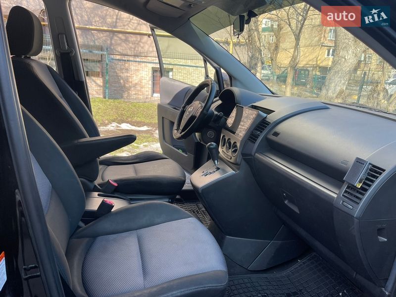 Мінівен Mazda 5 2007 в Києві