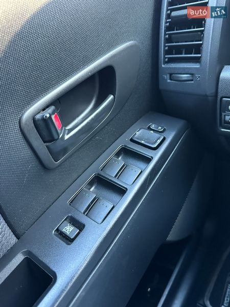 Минивэн Mazda 5 2006 в Киеве