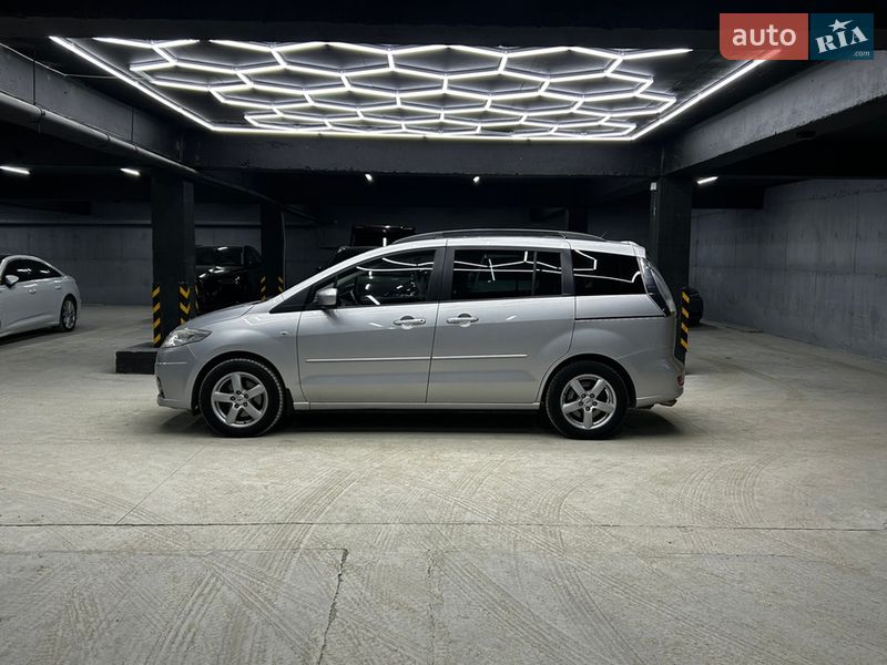 Минивэн Mazda 5 2009 в Черновцах