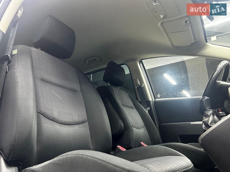 Минивэн Mazda 5 2009 в Черновцах