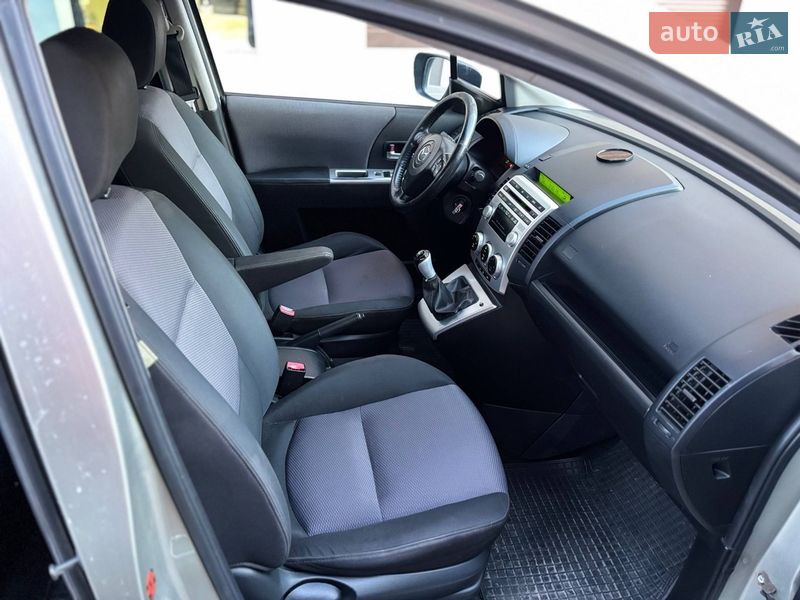 Минивэн Mazda 5 2006 в Хмельницком