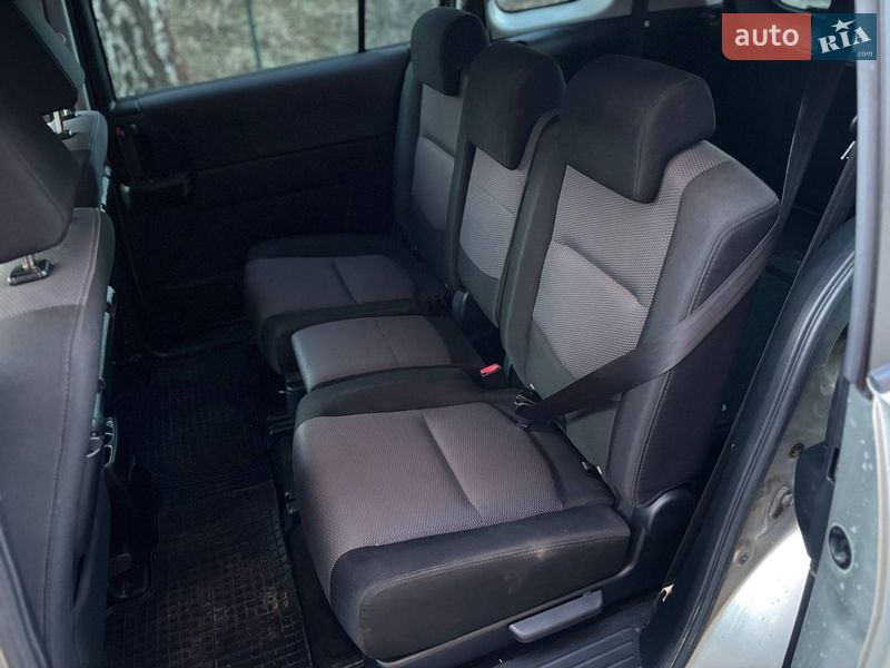 Минивэн Mazda 5 2006 в Хмельницком