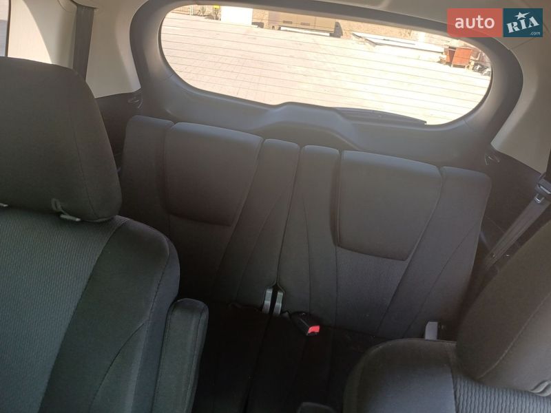 Минивэн Mazda 5 2015 в Ивано-Франковске