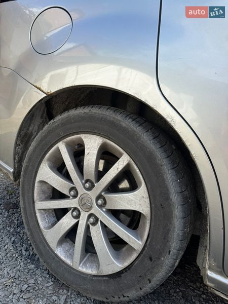 Минивэн Mazda 5 2006 в Каменке-Бугской